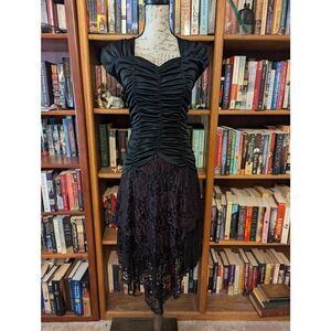 Vintage ISADORA Party Prom Costume Bodycon Dress Tiered Lace Small Goth Size 4